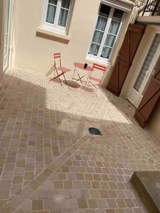 Le Bel Vue Apartment Sens Ngoại thất bức ảnh