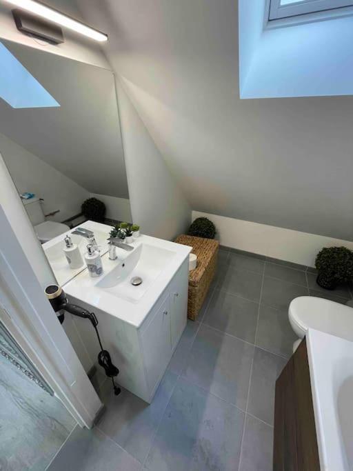 Le Bel Vue Apartment Sens Ngoại thất bức ảnh